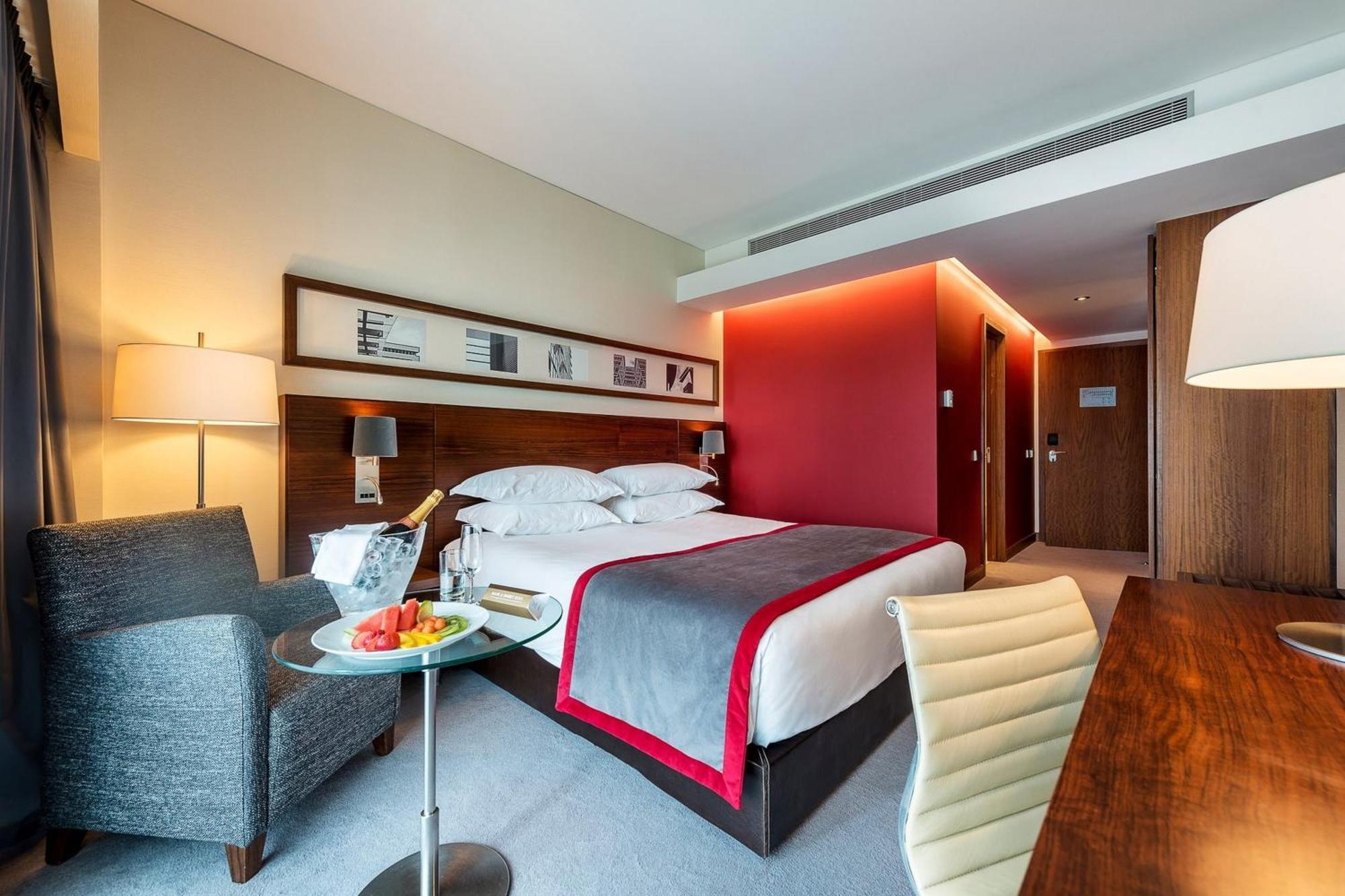 Lagoas Park Hotel Porto Salvo  ภายนอก รูปภาพ